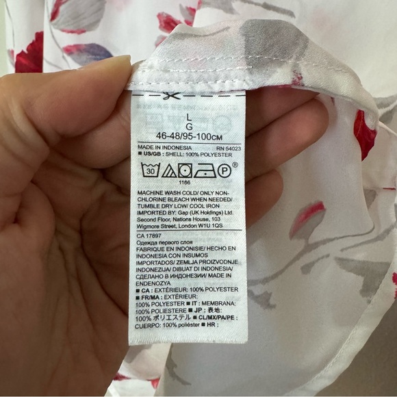 Banana Republic Bell Sleeve Floral Blouse—L - Picture 7 of 8